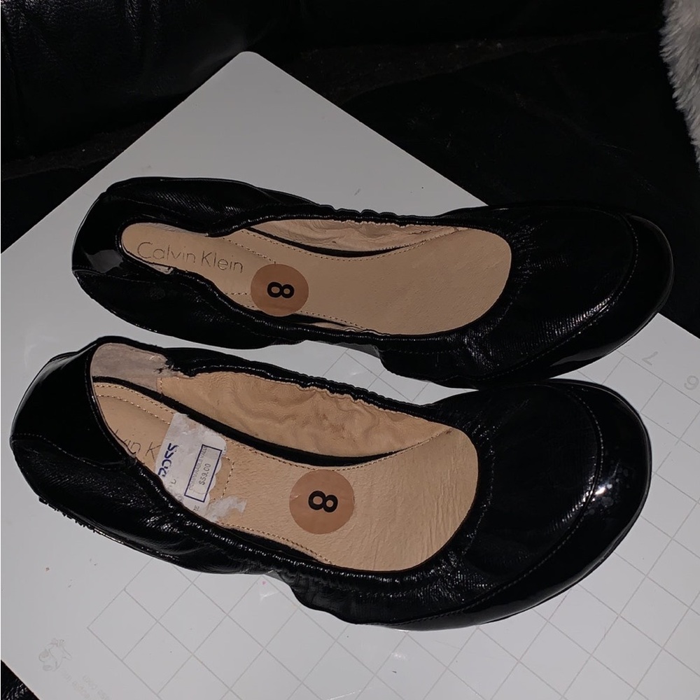Black Women's Ballet Flats - Picture 2 of 7